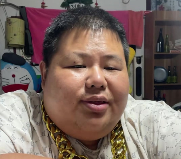 中国抗压第一人，网红良子给女友买车买房，两人终于修成正果，图片 1